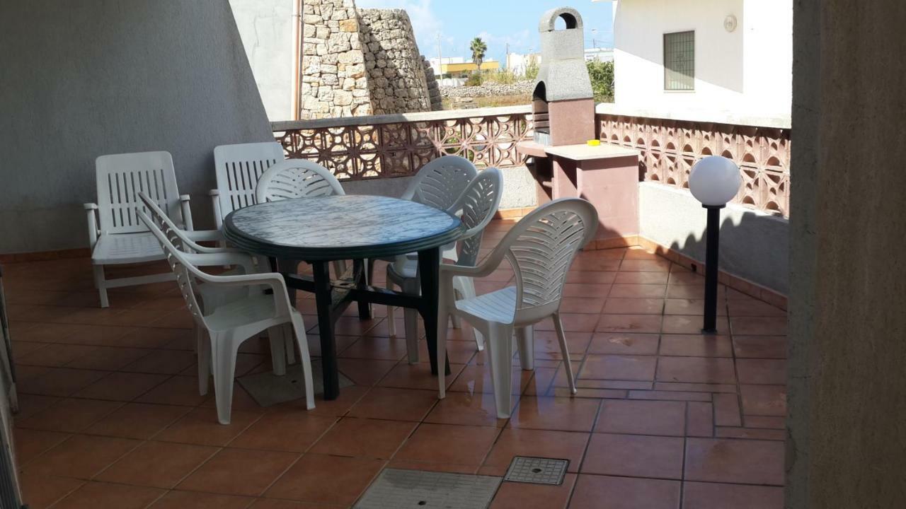 Villetta Annarita - Gallipoli - Marina Di 阿利斯泰 外观 照片